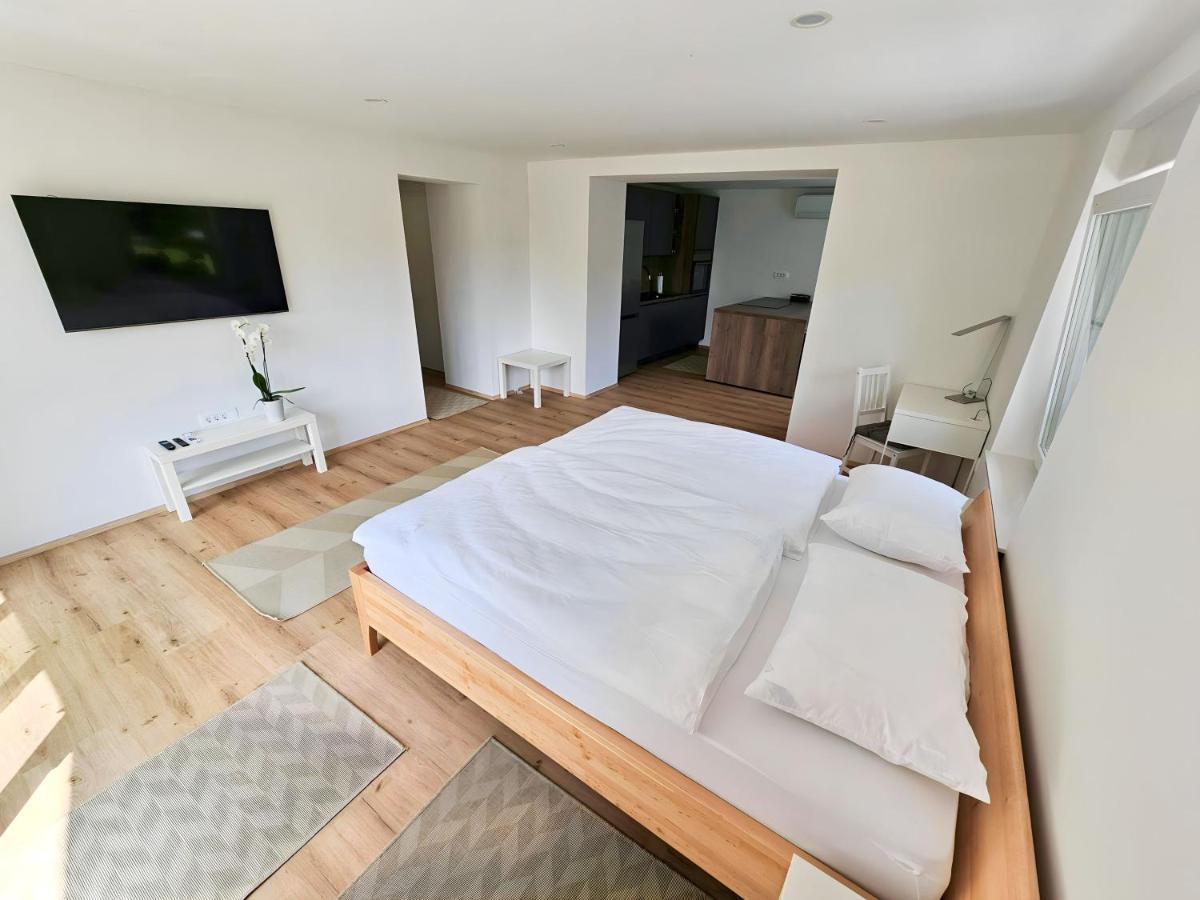 Apartamento Charming Bella Hideout - Adults Only Jesenice Exterior foto